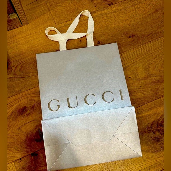 Gucci Medium Size Gifting Paper Bag (Authentic & Original ) - Picture 1 of 3